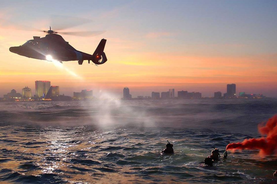 Boat Flares - Safety Equipment