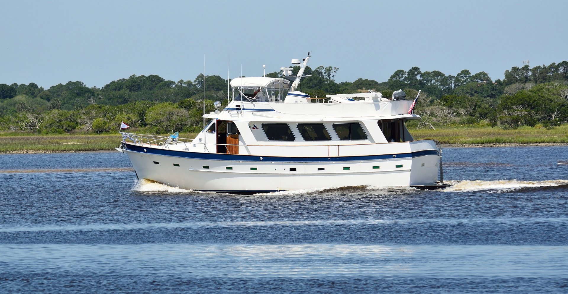 motor boats uxury yacht 2024 arge